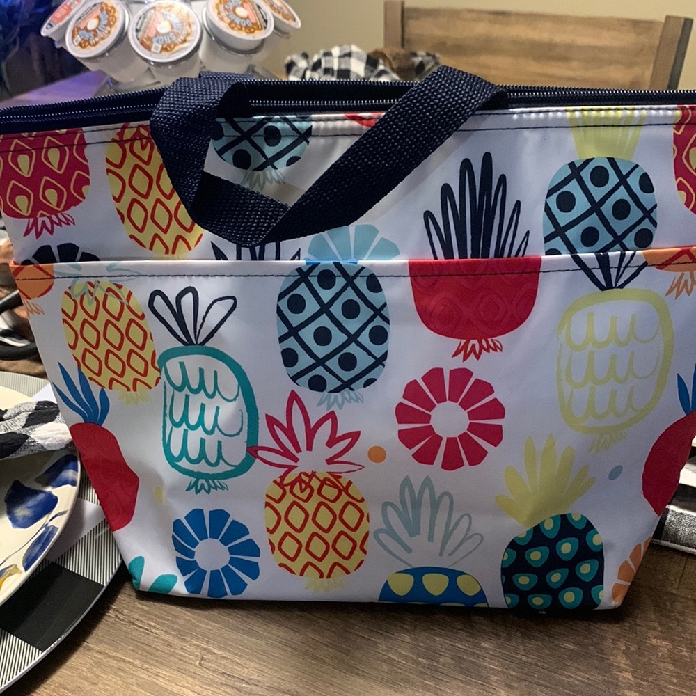 Pineapple Lunch tote.